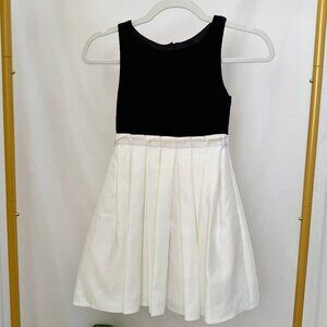 Adorable Nordstrom Hope & Henry Holiday Dress Girls Size 6-8! Worn Once!